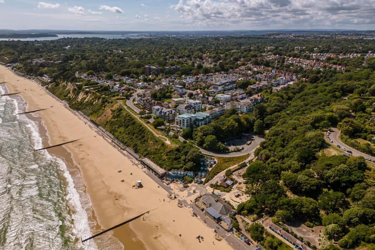 Vila Middle Chine Bournemouth Exteriér fotografie