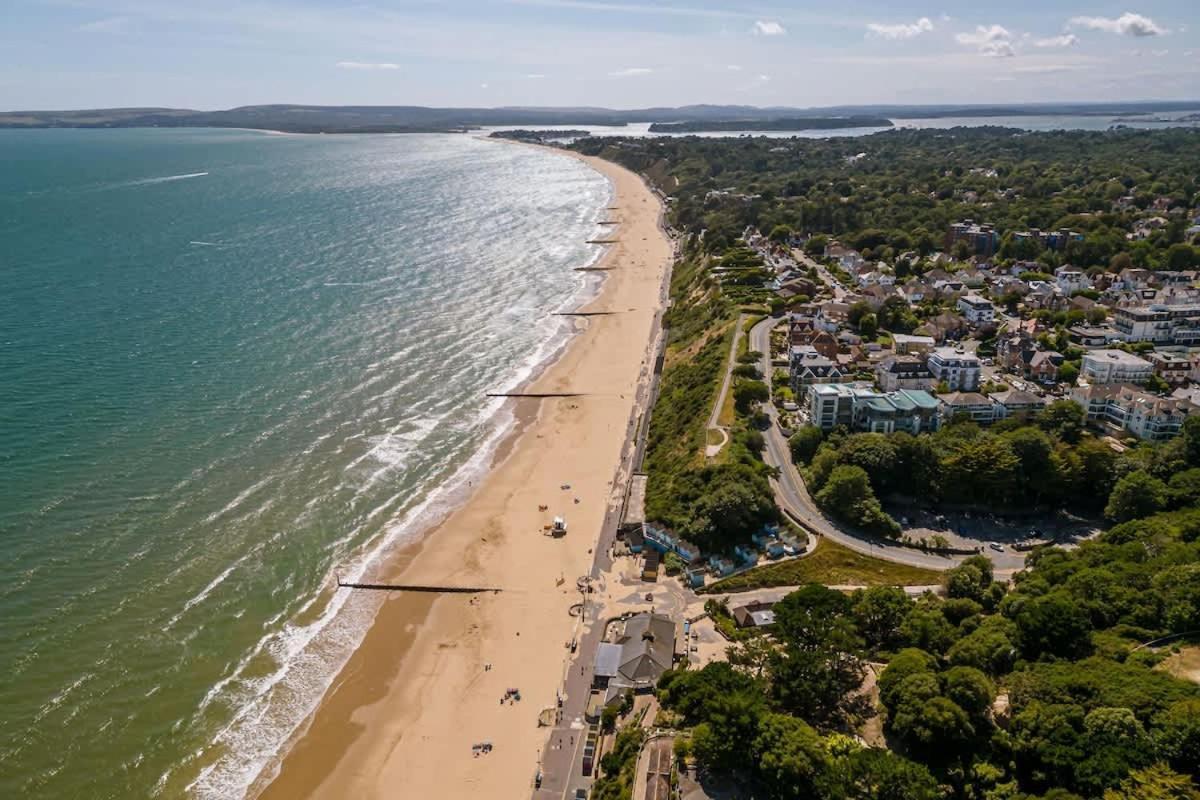 Vila Middle Chine Bournemouth Exteriér fotografie