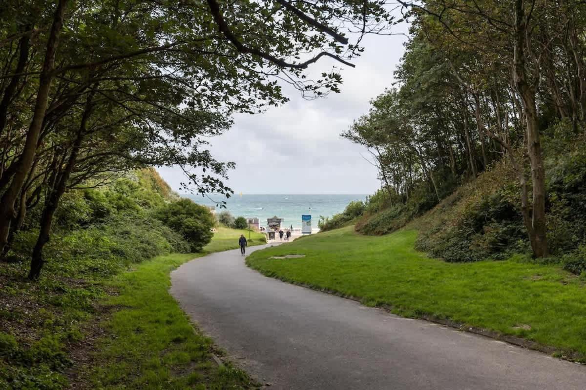Vila Middle Chine Bournemouth Exteriér fotografie